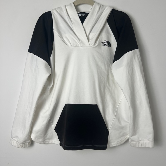 The North Face Tops - The North Face Women's Black White Colorblock Kangaroo Pocket Hooded Sweatshirt
